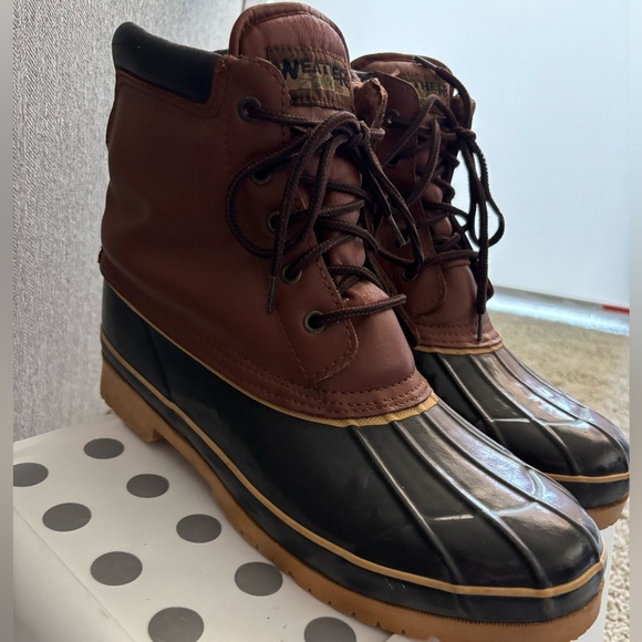 Men’s Duck Boots, Lace Up Rain Boots, Size 11 - Picture 3 of 9